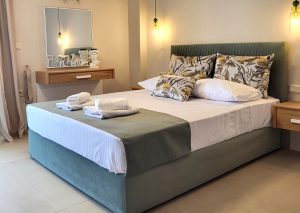 Theros Suite 1 2