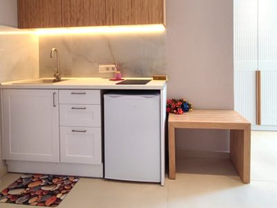 Theros Suite 1 4