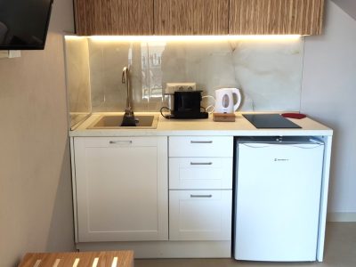 Theros Suite 2 2